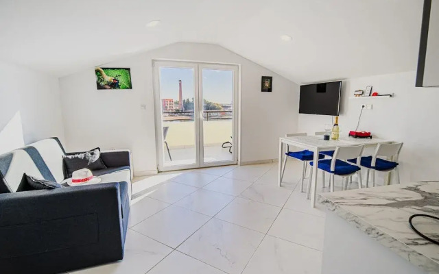 Sleek and Stylish Umag Apartments With Sea View