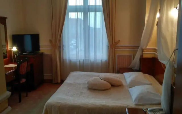Hotel Villa Royal