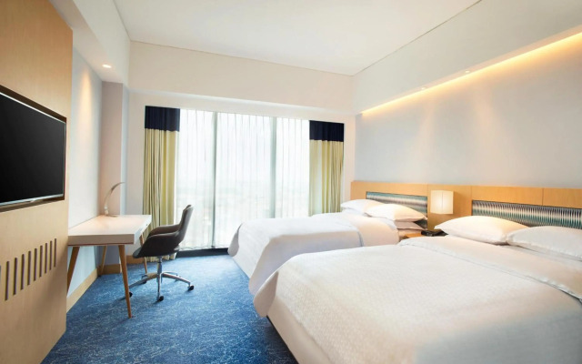Four Points by Sheraton Surabaya, Tunjungan Plaza
