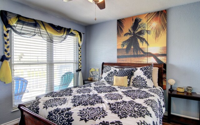Third Floor Seabatical Condo in Mustang Island by Redawning