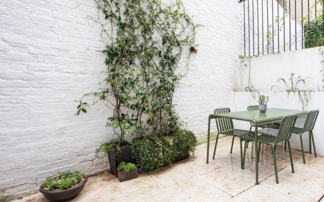 Redcliffe Square XII by Onefinestay