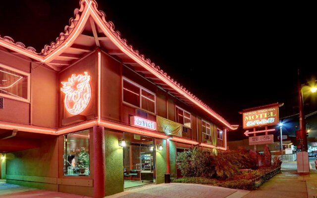 Royal Pagoda Motel