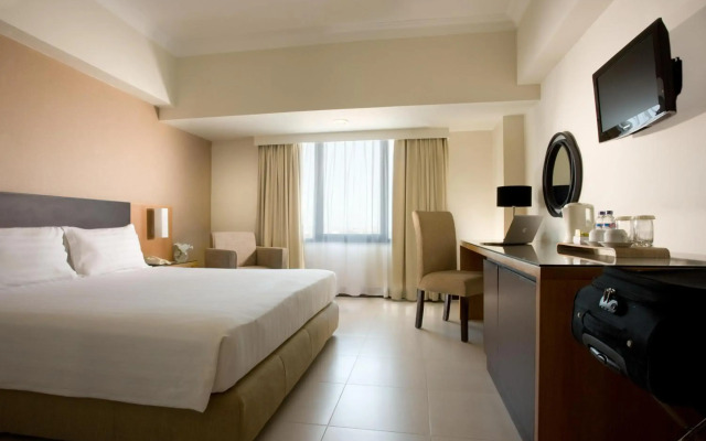 Hotel Santika Pandegiling Surabaya