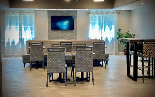 Best Western Brockport Inn & Suites