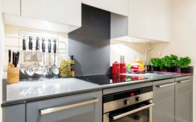 Urban 1 Bed Apartment Near Westminster
