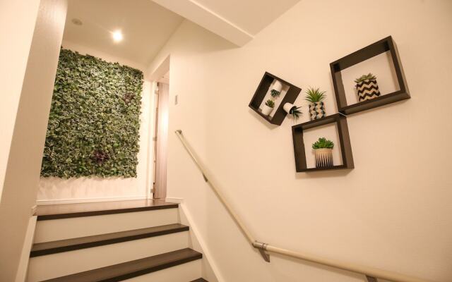 Summer Lotus House Osaka