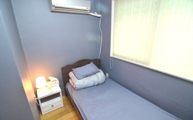 Kimchee Hongdae Guesthouse