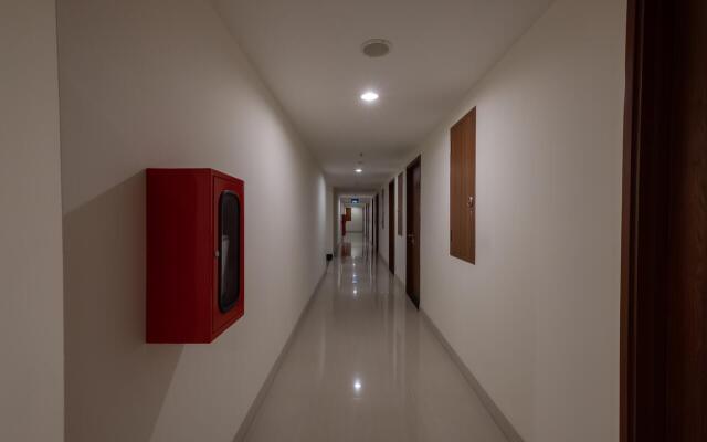 OYO 2245 Apartment Grand Kamala Lagoon