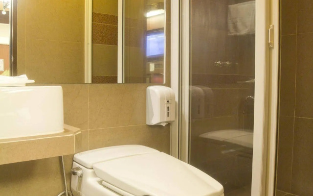 Victoria Court Las Piñas