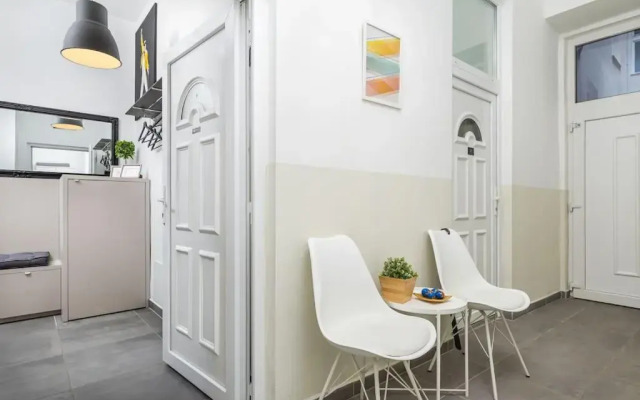 Industrial studio w/AC by Danube, Margaret island