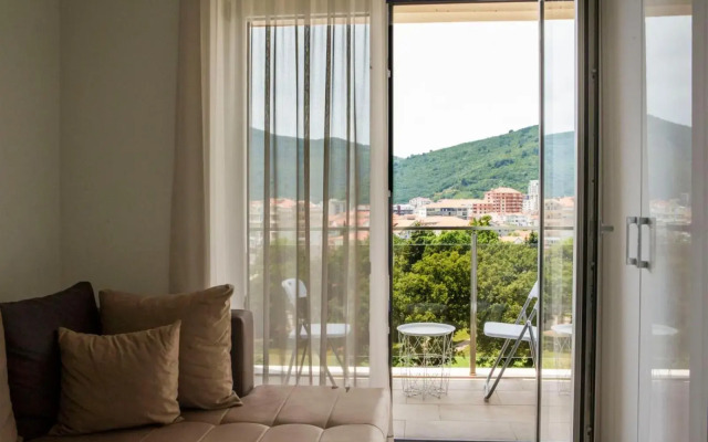 Mina Studio Apartment Budva