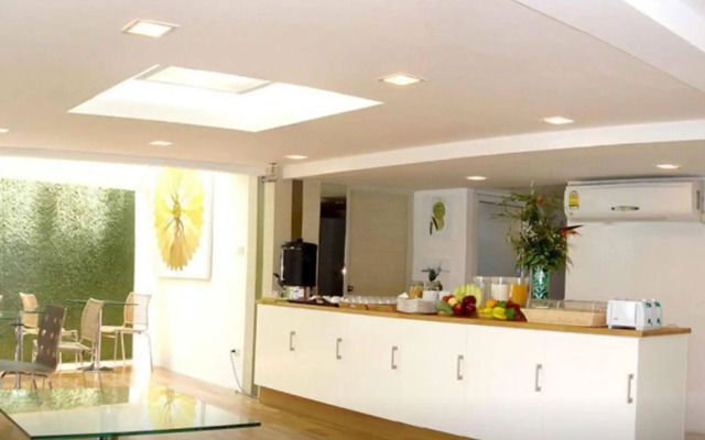 Nantra Sukhumvit 39 Hotel