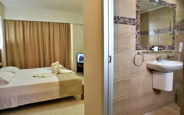 Euroxenia Marathon Hotel