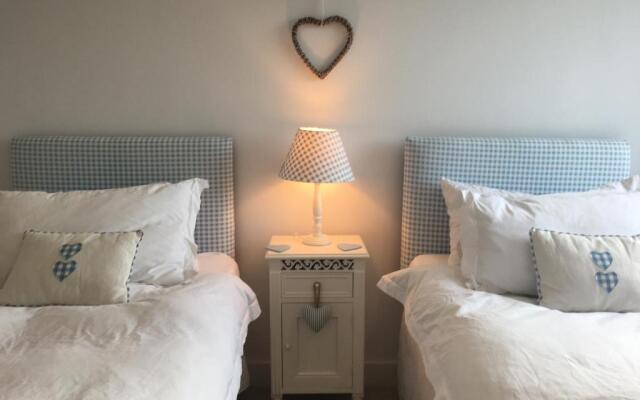 6 Ocean Gate apartment