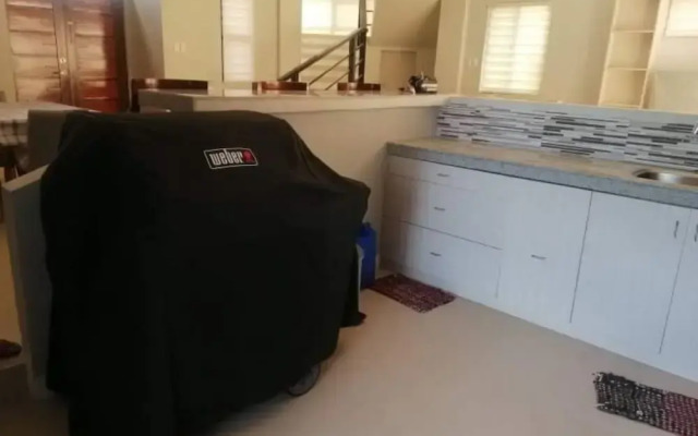 Luxury Villa at Mariveles Bataan, Philippines, Ph