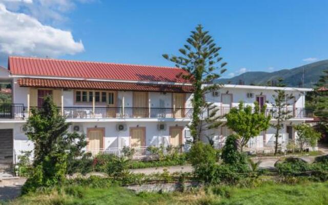 Anthi Studios & Apartments