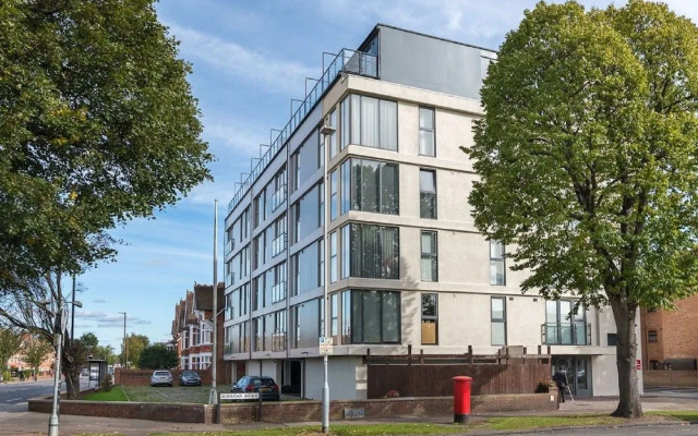 Modern Bedford Blues Apartment