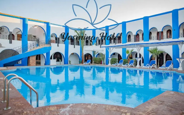 Yasmina Hotel