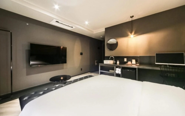 Yangsan Mulgeum The Terrazo Hotel