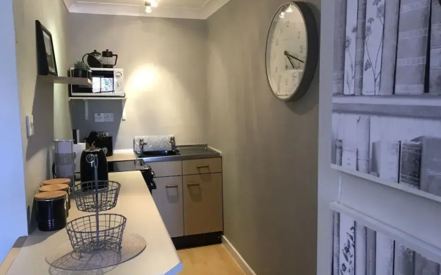 Mode Old School House