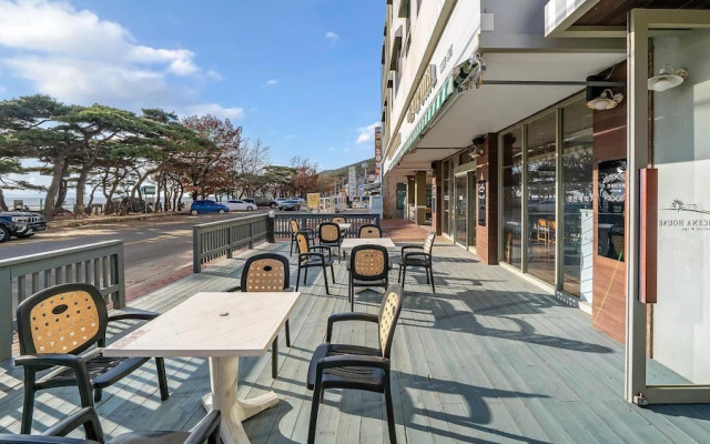 Ganghwa Hi Mom Kids Family Pension Black