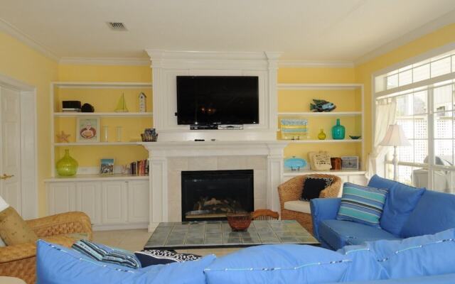 Crystal Beachin' - 1942431