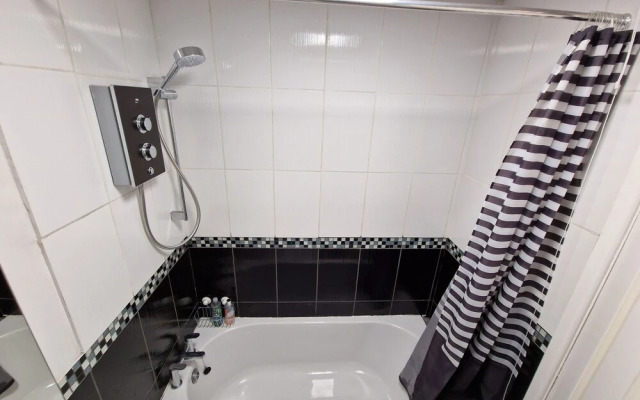 Super Comfy Apartment - Devon - A38 - Sleep 4pers