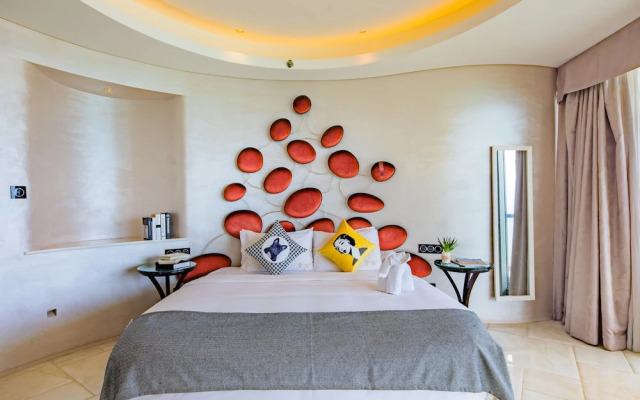 Yuejia Sea Apartment Phoenix Island
