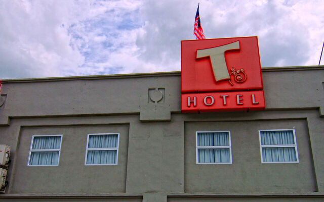 T Hotel Tandop