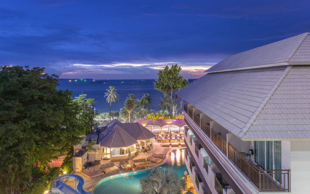 The Pattaya Discovery Beach Hotel Pattaya