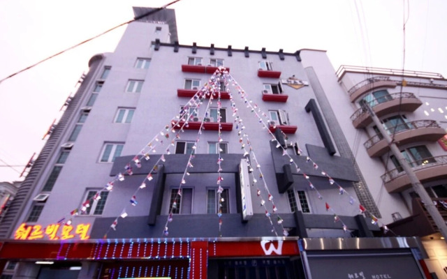 hotelImage