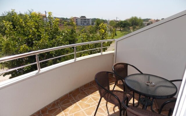 Delfini Apartments