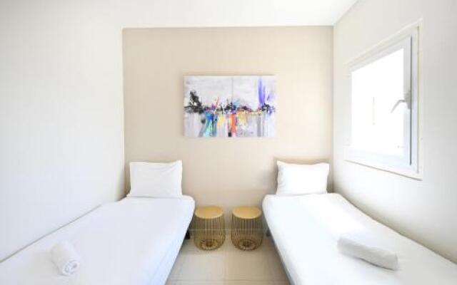 Sunny Sky Balcony - Gordon Beach- Ben Yehuda 114