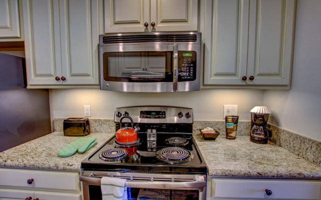 Sunshine Suites at Hillcrest