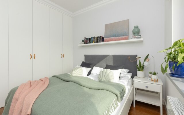 Wilanow for 3 People by Renters