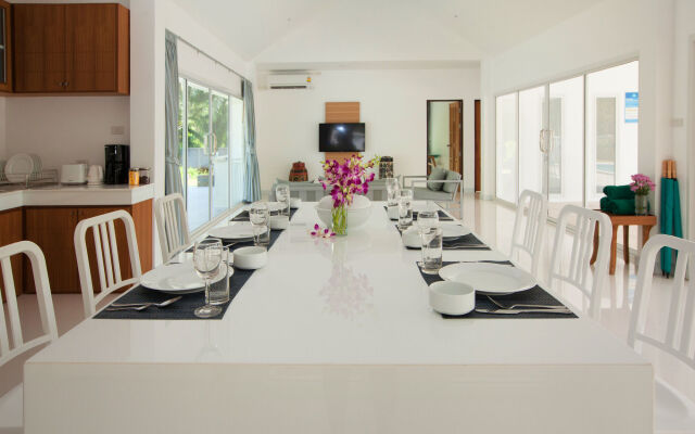 Villa Baan Lalle Pool and Spa