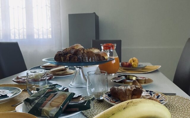 Pompeii 22 Apartment