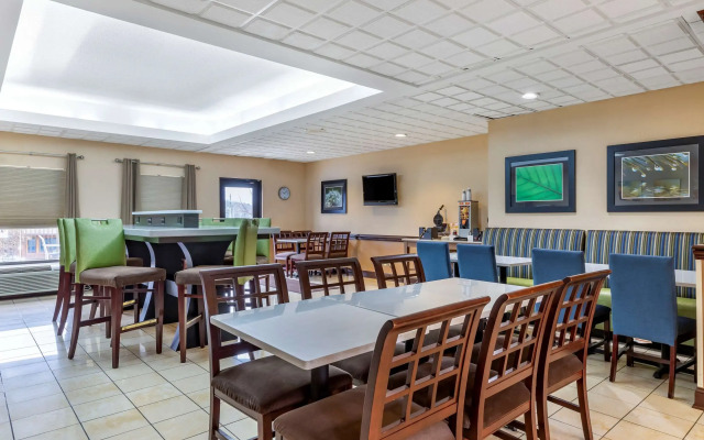 Comfort Inn & Suites Asheboro East