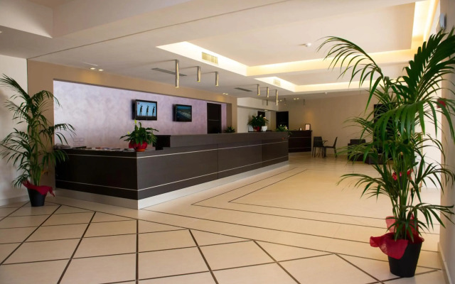 EliHotel