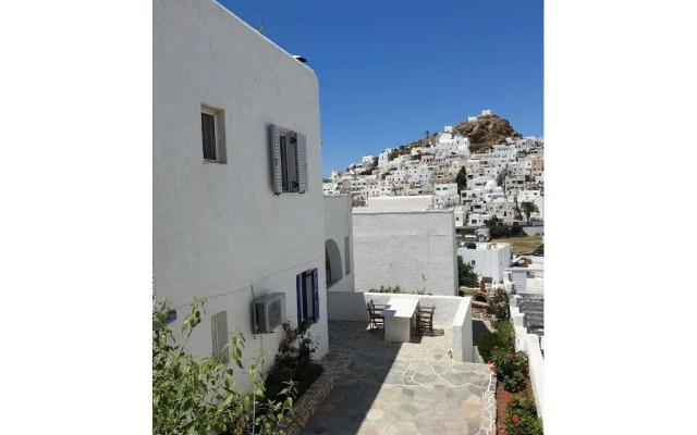 Aphrodite Hotel & Apartments