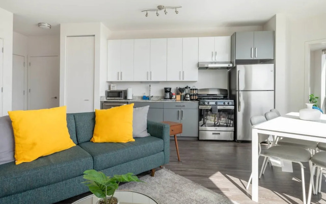 New & Modern  Lux City Escape