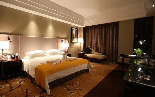 Kaiping Jade Bay Funyard Phoenix Hotel