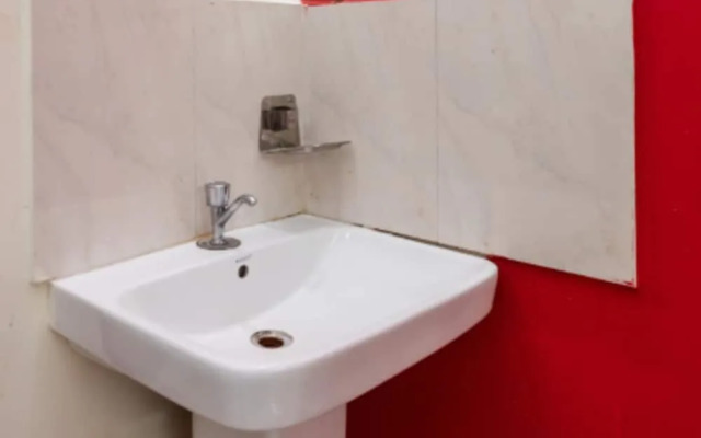 Hotel Leela Palace By OYO Rooms