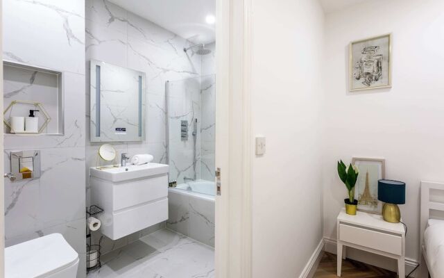 The West London Luxury Apartment