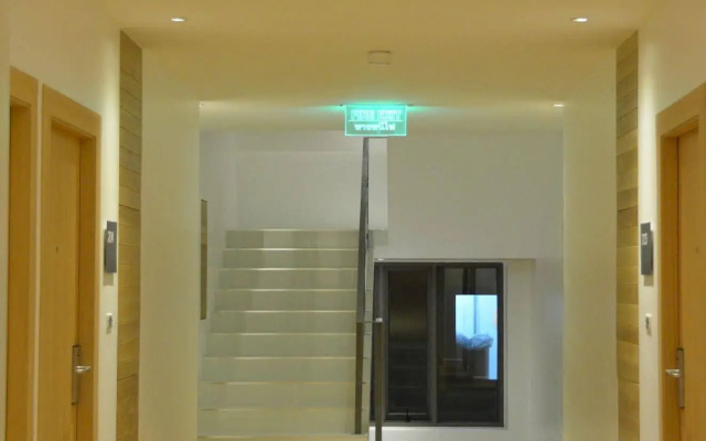 The Scenery City Hotel