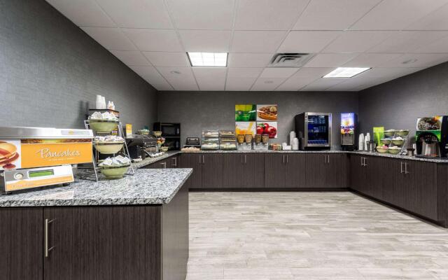 Comfort Inn & Suites Nashville Downtown – Stadium