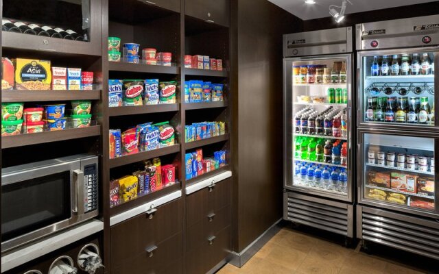 Courtyard Pittsburgh Airport