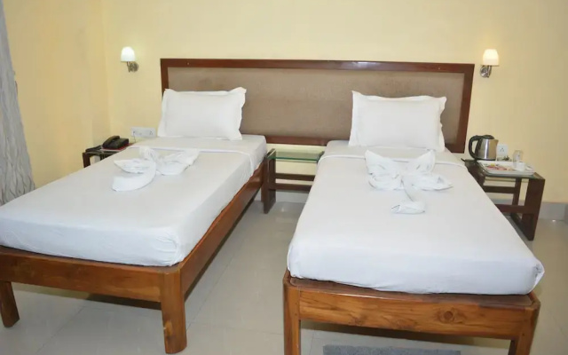 Hotel Golden Anchor Dhamara