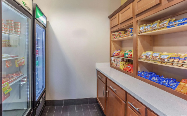 La Quinta Inn & Suites by Wyndham Luling