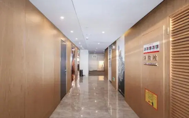 Qingmu Select Hotel (Jurong Baohua Xianlin Avenue Yuanboyuan Branch)